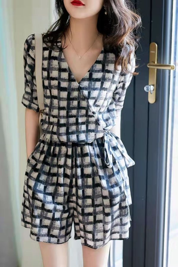 Summer V-neck jumpsuit temperament shorts for women